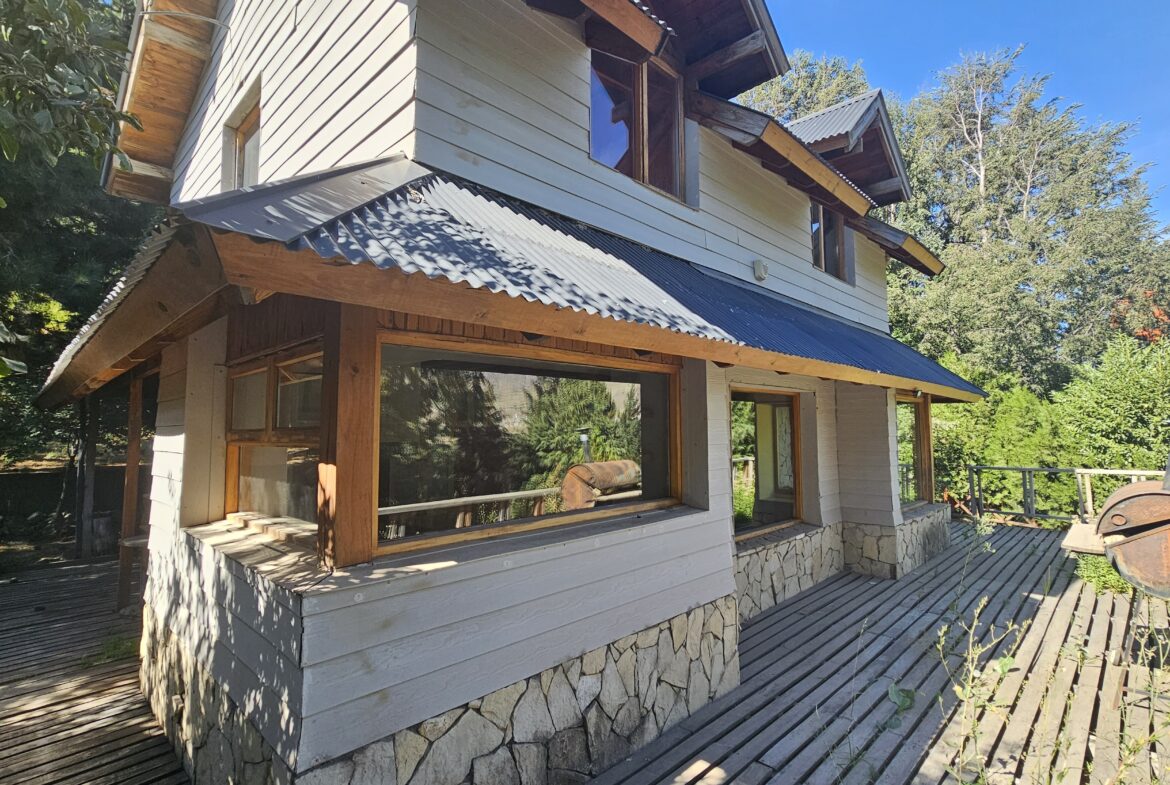 Casa En San Martín De Los Andes, Barrio Rucahue, Neuquén, Patagonia Argentina