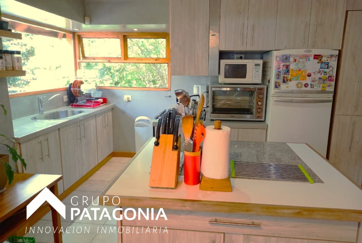 Casa En Venta En Barrio Rucahue, San Martín De Los Andes, Patagonia Argentina