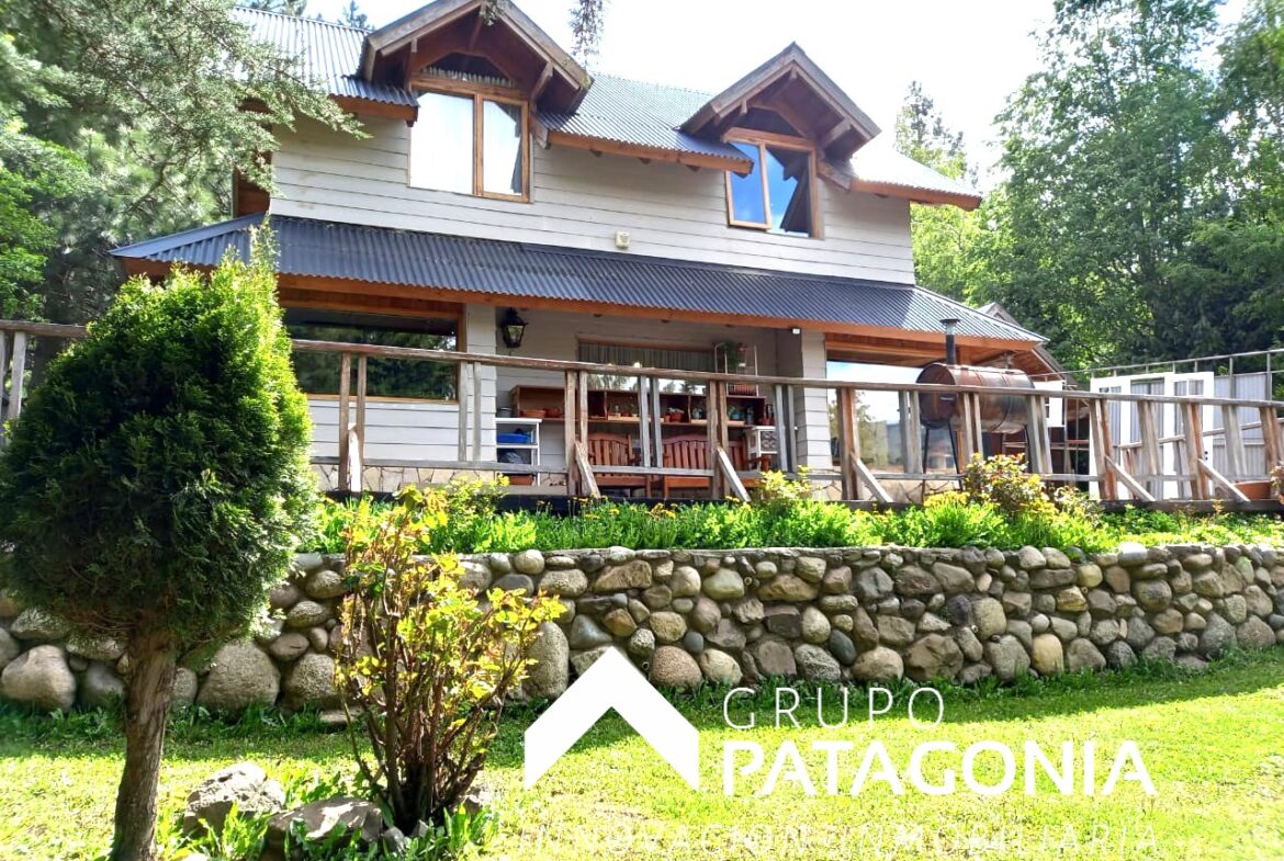 Casa En Venta En Barrio Rucahue, San Martín De Los Andes, Patagonia Argentina