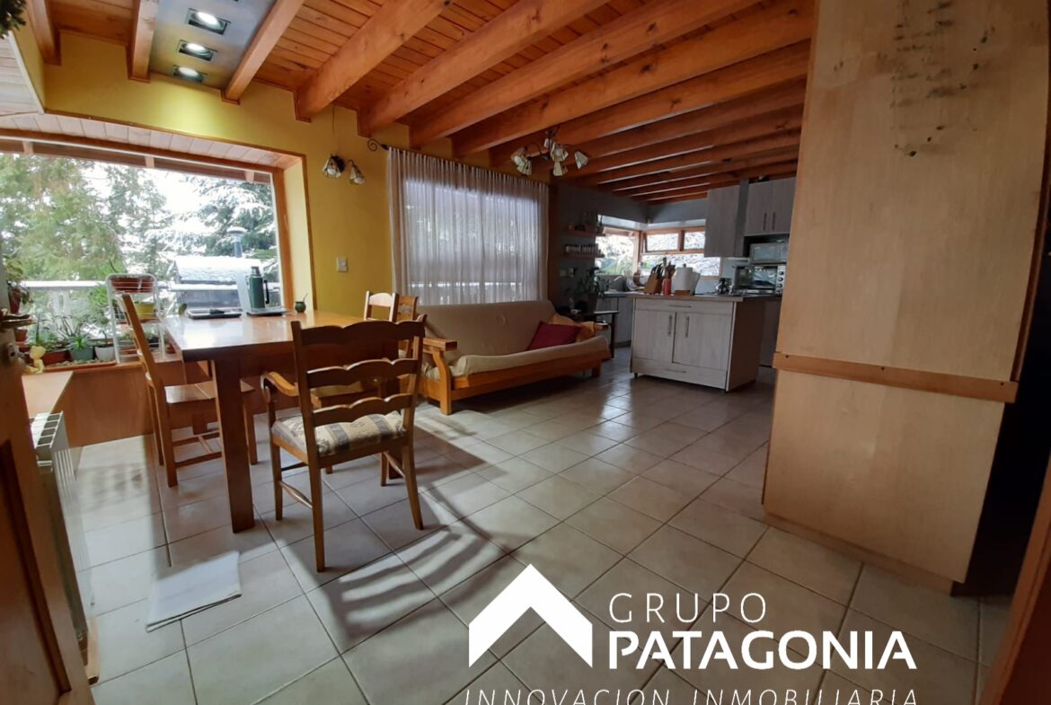 Casa En Venta En Barrio Rucahue, San Martín De Los Andes, Patagonia Argentina