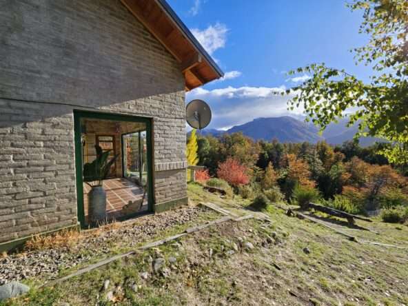Casa De 4 Ambientes, 3 Dormitorios Y 2 Baños En Venta En Villa Lago Meliquina, San Martín De Los Andes, Neuquén, Patagonia Argentina / Ideal Para Vivir O Rentar Turísticamente !!!