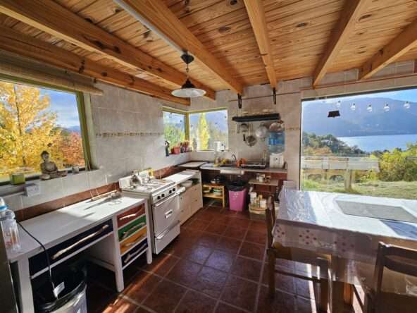 Casa De 4 Ambientes, 3 Dormitorios Y 2 Baños En Venta En Villa Lago Meliquina, San Martín De Los Andes, Neuquén, Patagonia Argentina / Ideal Para Vivir O Rentar Turísticamente !!!