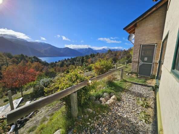 Casa De 4 Ambientes, 3 Dormitorios Y 2 Baños En Venta En Villa Lago Meliquina, San Martín De Los Andes, Neuquén, Patagonia Argentina / Ideal Para Vivir O Rentar Turísticamente !!!