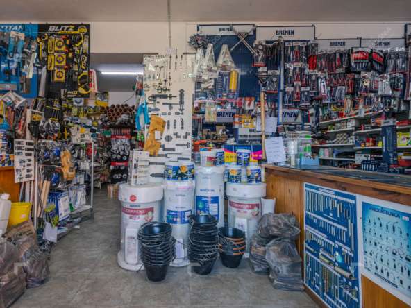 Fondo De Comercio Ferretería El Yani En Venta En Barrio Coirones, San Martín De Los Andes, Patagonia Argentina