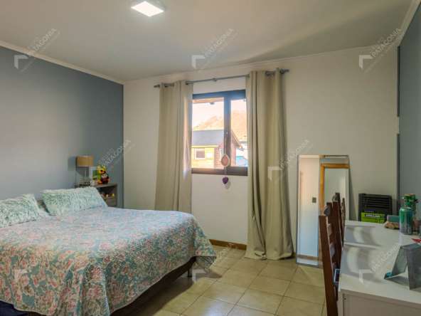 Vivienda Con Cochera + Local Comercial + Depósito + Departamento (a Terminar) En Venta En Barrio Coirones, San Martín De Los Andes, Patagonia Argentina