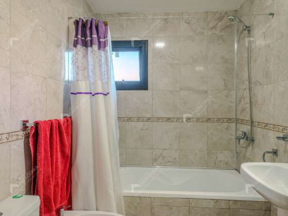 Vivienda Con Cochera + Local Comercial + Depósito + Departamento (a Terminar) En Venta En Barrio Coirones, San Martín De Los Andes, Patagonia Argentina
