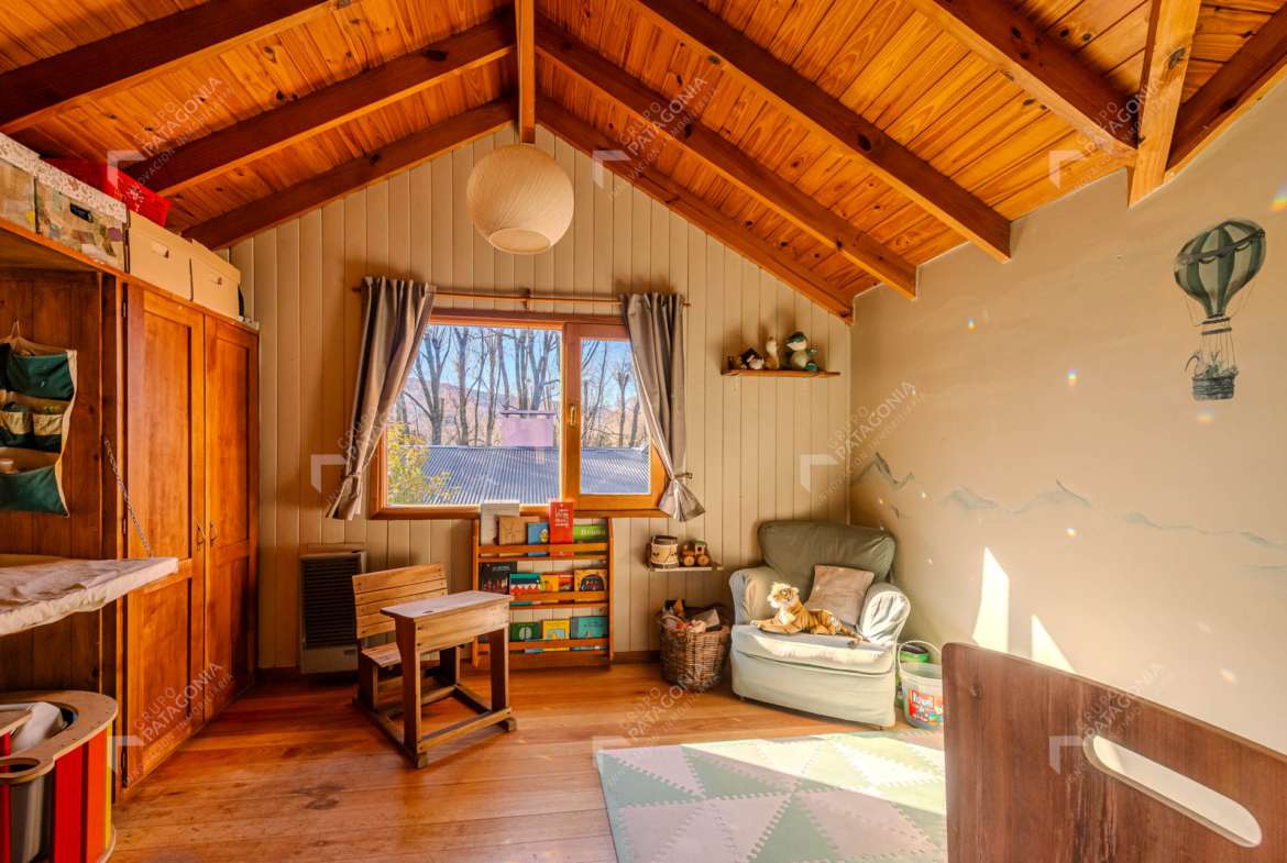 Hermosa Casa En Ph De 3 Ambientes En Venta Con Jardín Frontal Y Trasero En Barrio La Cascada, San Martín De Los Andes, Neuquén, Patagonia Argentina