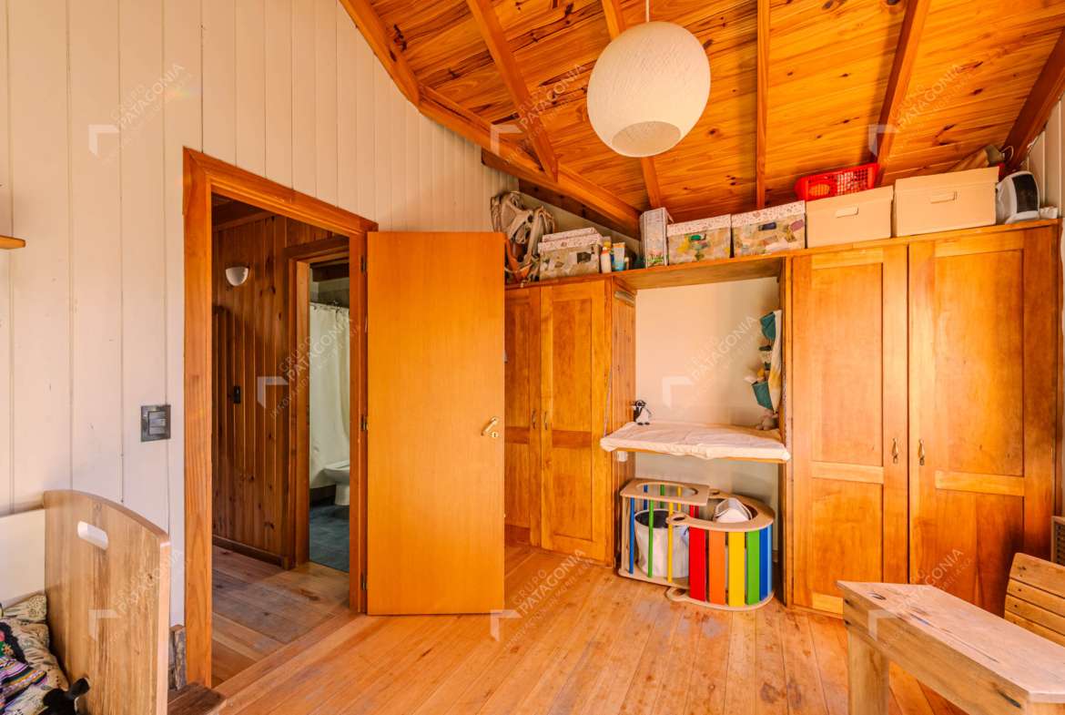 Hermosa Casa En Ph De 3 Ambientes En Venta Con Jardín Frontal Y Trasero En Barrio La Cascada, San Martín De Los Andes, Neuquén, Patagonia Argentina