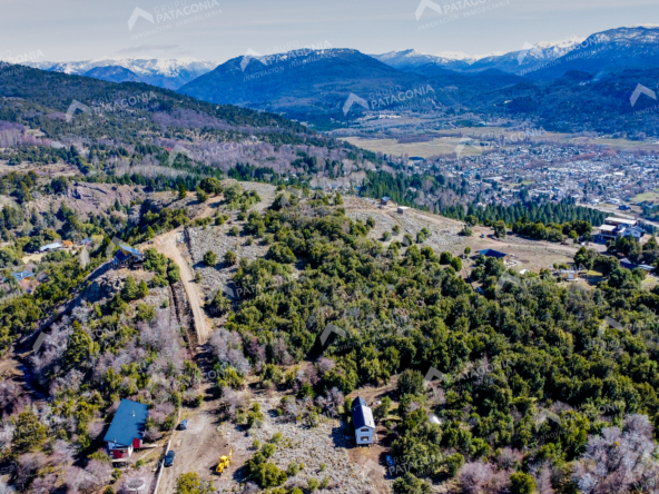 Lote Terreno De 2 Hectareas Con Todos Los Servicios En San Martin De Los Andes, Sobre Faldeos De Chapelco, Neuquen, Patagonia Argentina