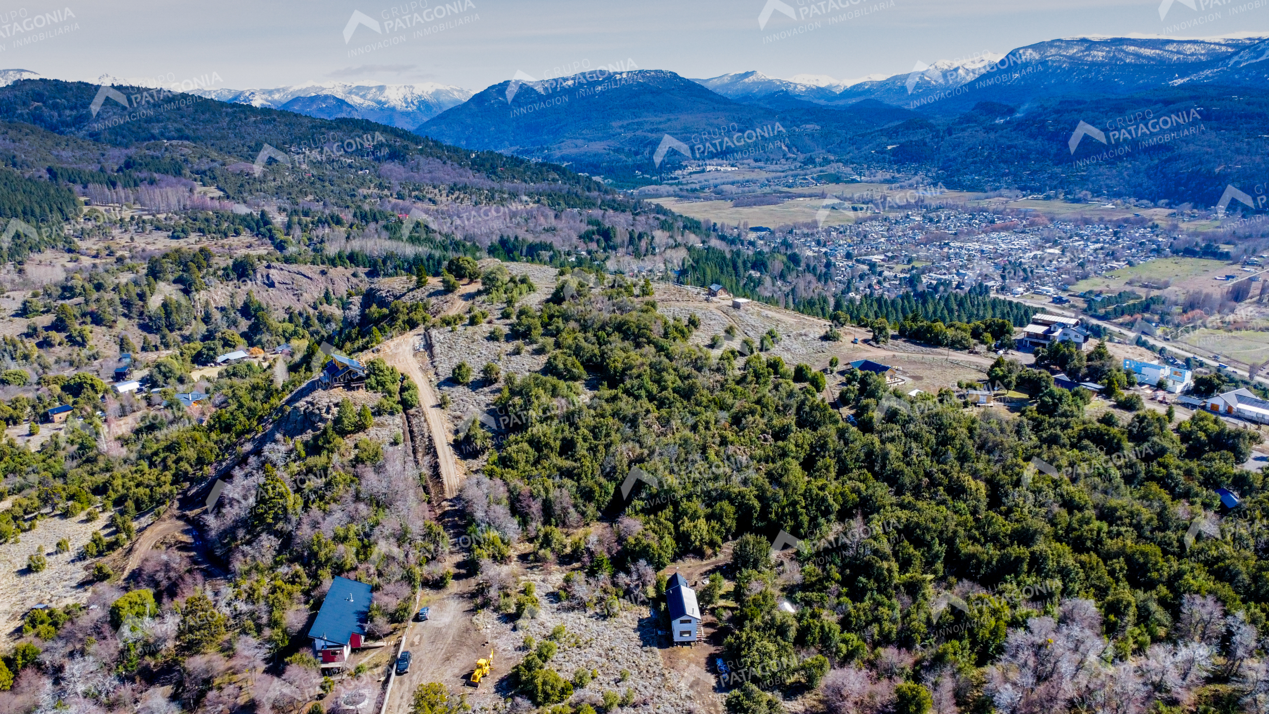 Lote Terreno De 2 Hectareas Con Todos Los Servicios En San Martin De Los Andes, Sobre Faldeos De Chapelco, Neuquen, Patagonia Argentina