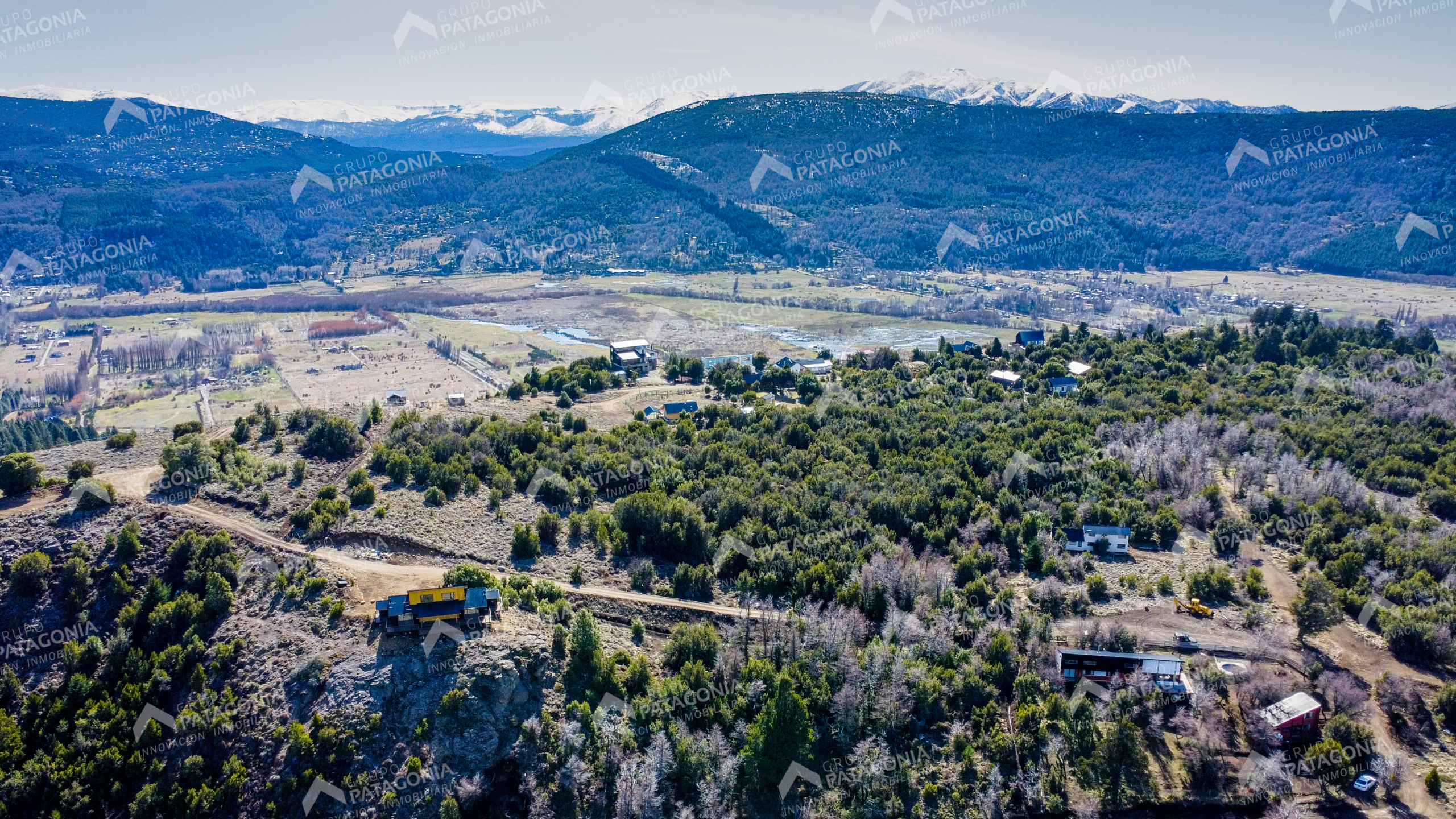 Lote Terreno De 2 Hectareas Con Todos Los Servicios En San Martin De Los Andes, Sobre Faldeos De Chapelco, Neuquen, Patagonia Argentina