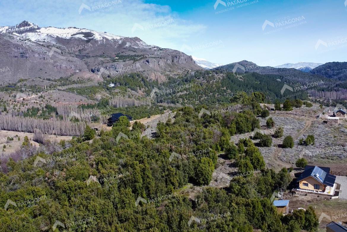 Lote Terreno De 2 Hectareas Con Todos Los Servicios En San Martin De Los Andes, Sobre Faldeos De Chapelco, Neuquen, Patagonia Argentina