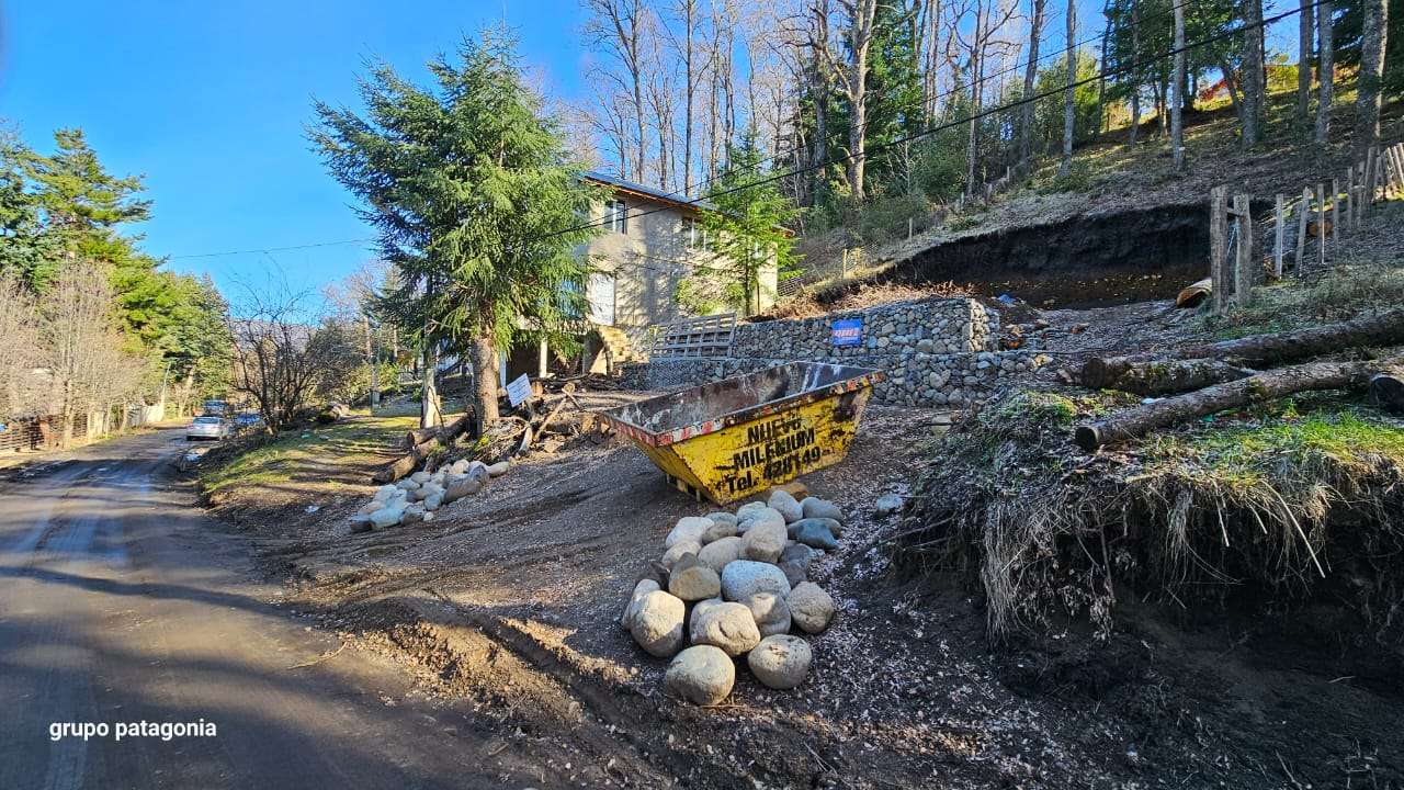 Lote En San Martín De Los Andes, Barrio Alihuen Alto, Sobre Calle Pasaje Del Atardecer, Neuquén, Patagonia Argentina