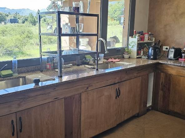Hostería En Venta En Lago Lolog, San Martín De Los Andes, Neuquén, Patagonia Argentina