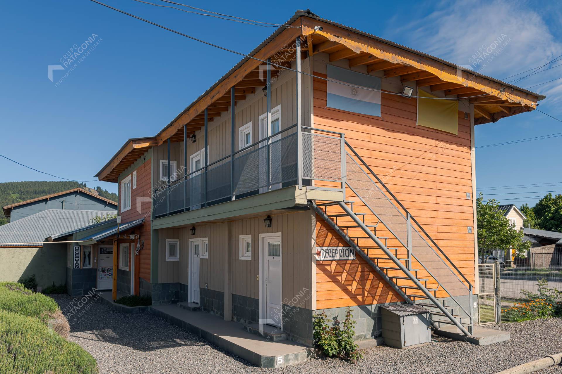 Complejo De Cabañas En Junín De Los Andes, Neuquén, Patagonia Argentina