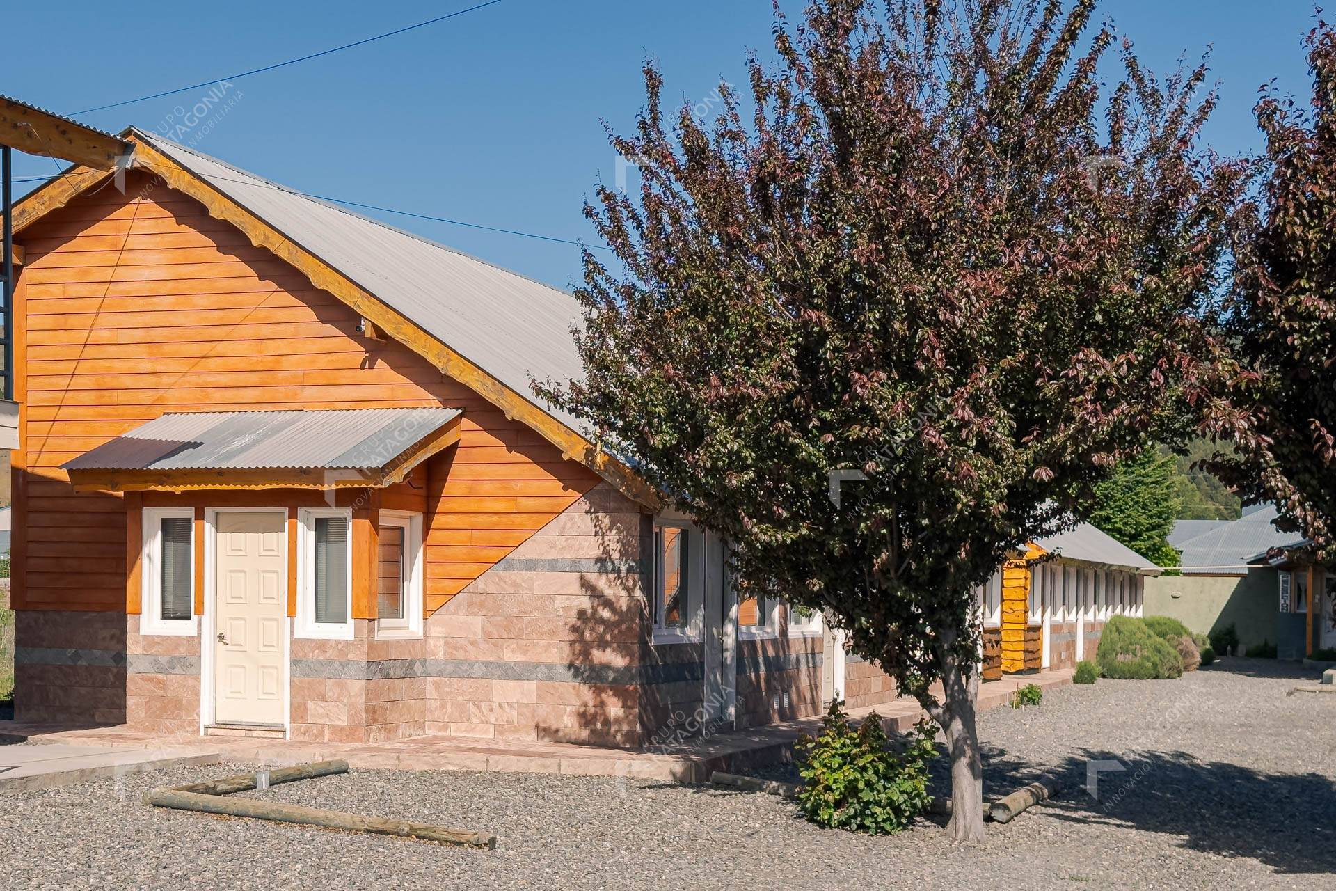 Complejo De Cabañas En Junín De Los Andes, Neuquén, Patagonia Argentina