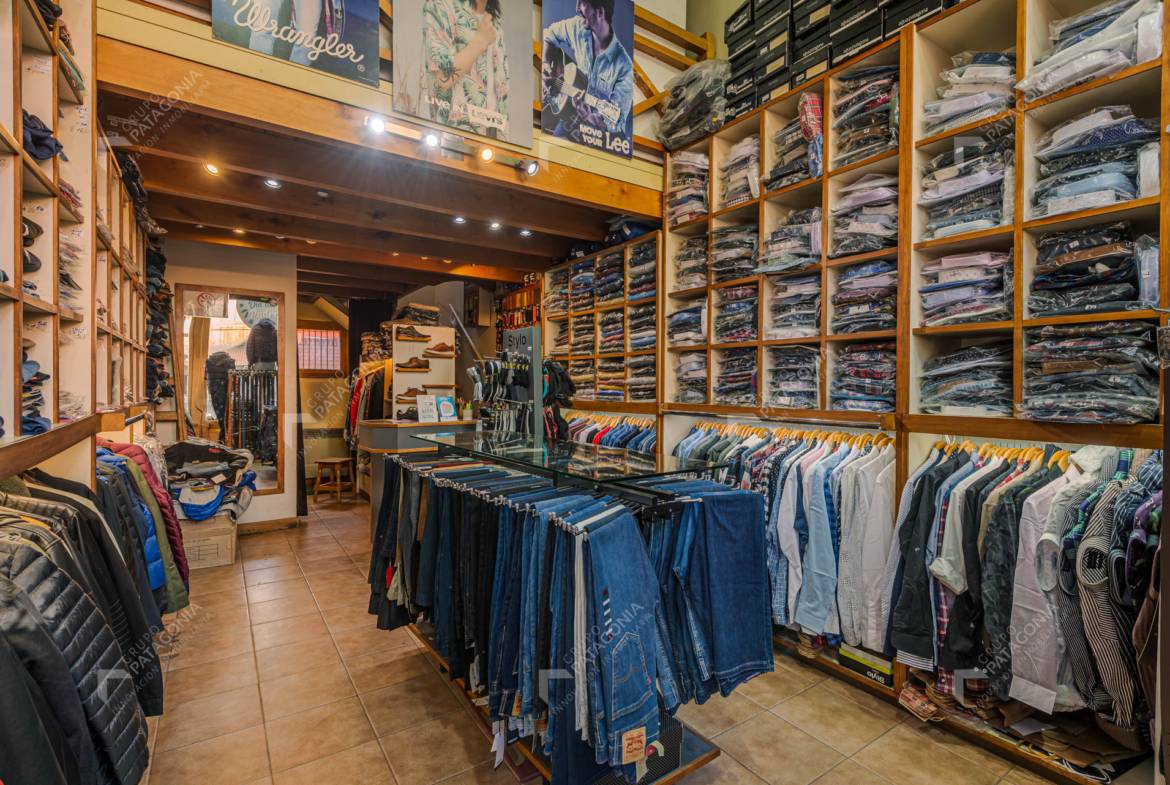 Fondo De Comercio Indumentaria Masculina En Venta En Pleno Centro De San Martín De Los Andes