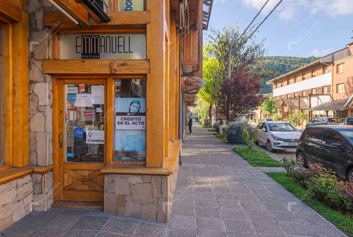 Fondo De Comercio Indumentaria Masculina En Venta En Pleno Centro De San Martín De Los Andes