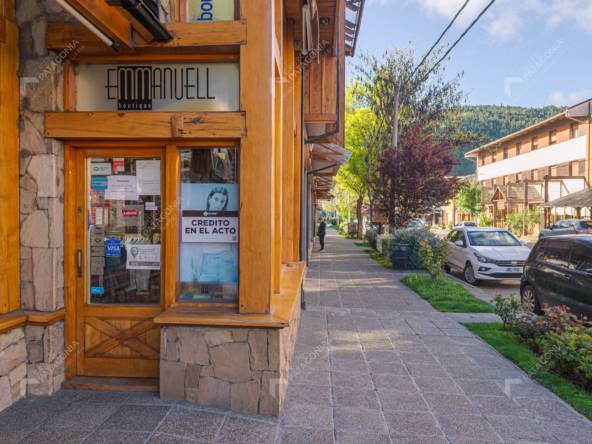 Fondo De Comercio Indumentaria Masculina En Venta En Pleno Centro De San Martín De Los Andes