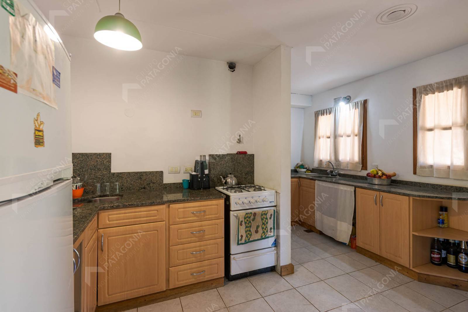 Casa En San Martín De Los Andes, Barrio Amancay, 4 Dormitorios + 4 Baños