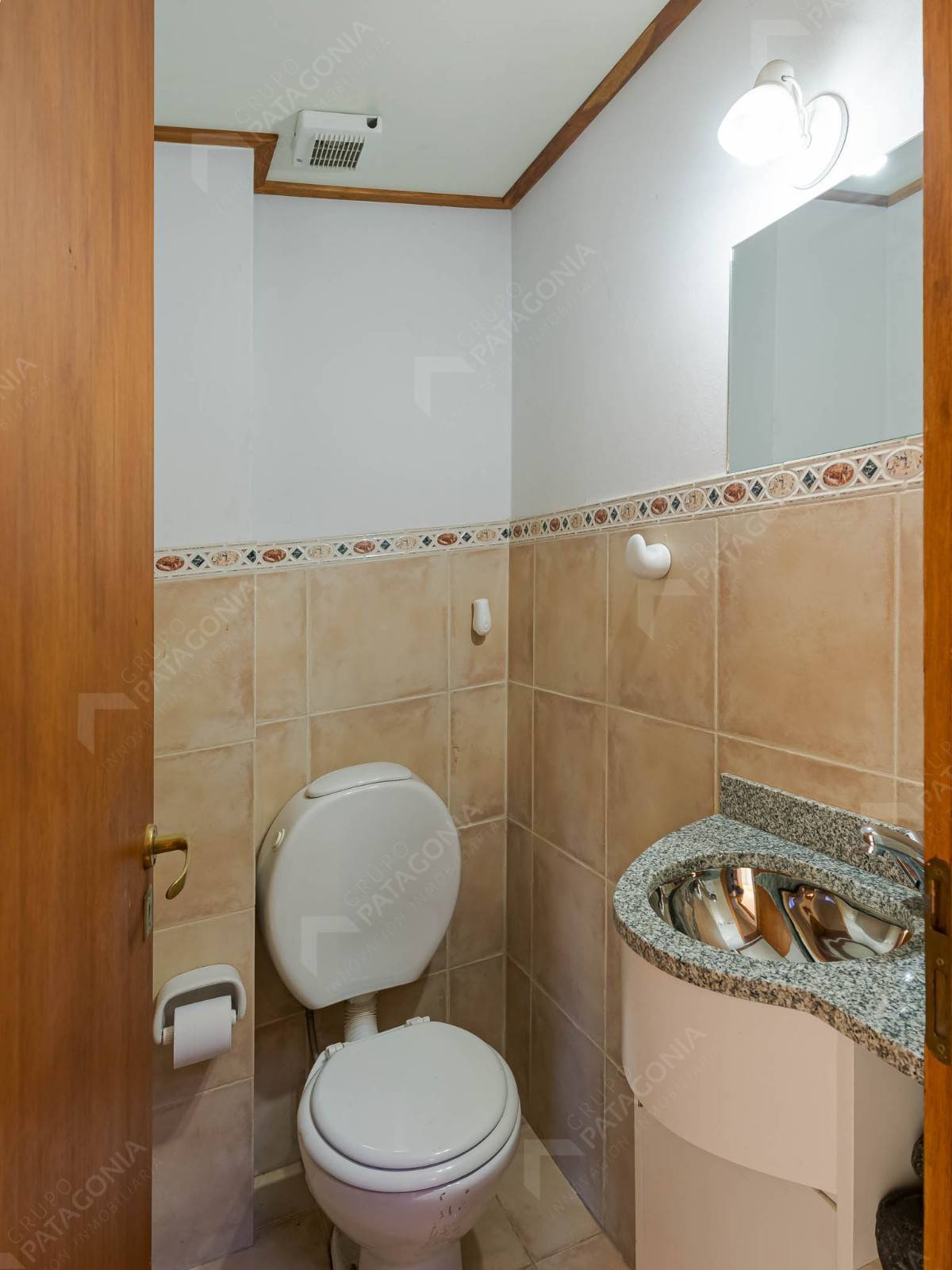 Casa En San Martín De Los Andes, Barrio Amancay, 4 Dormitorios + 4 Baños