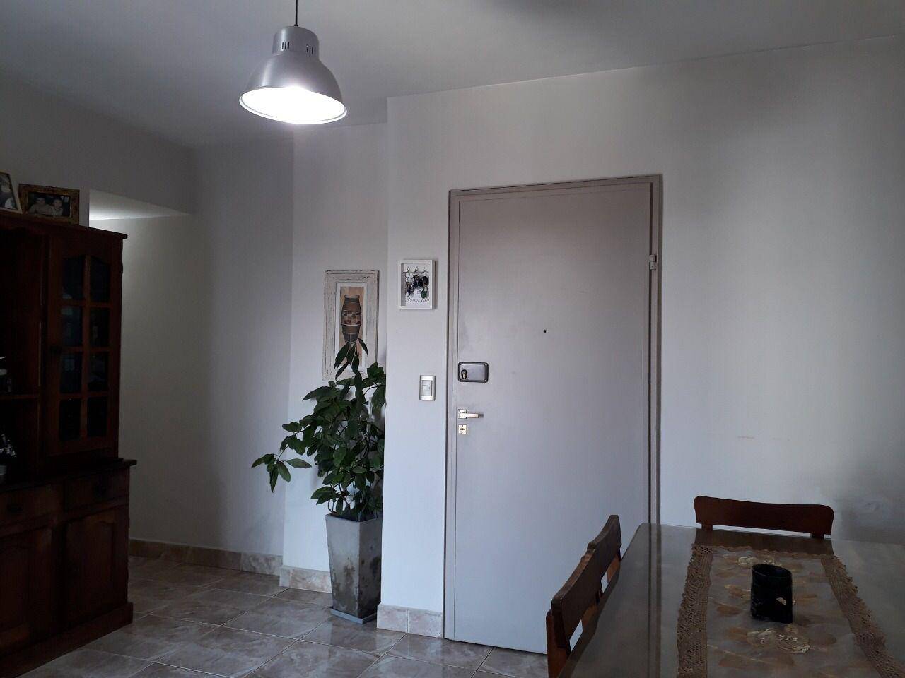 Departamento De 3 Ambientes Con Balcón En Venta En Parque Patricios, Caba