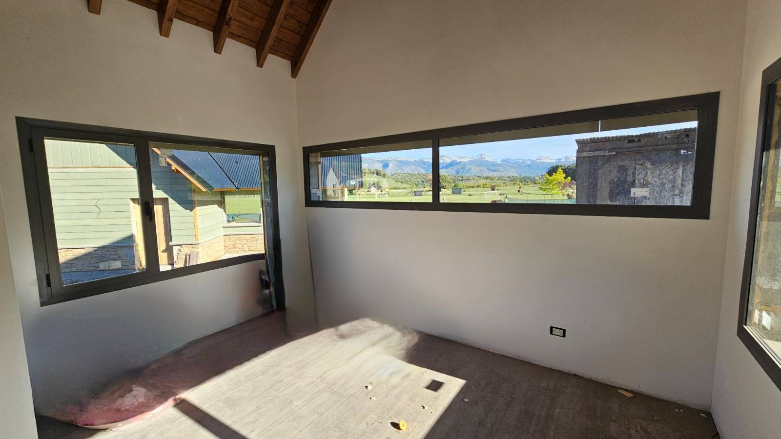 Cabañas En Venta En San Martín De Los Andes, Estancia Los Ñires -club De Campo-