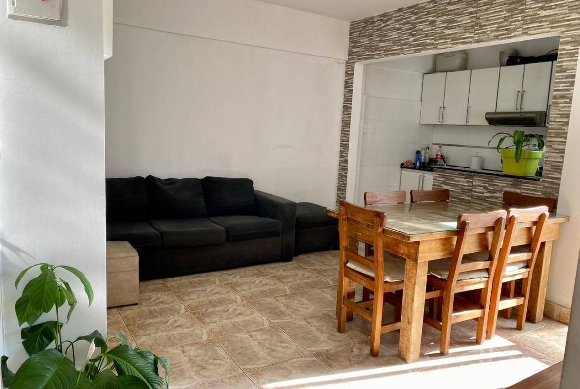 Departamento De 3 Ambientes Con Balcón En Venta En Parque Patricios, Caba