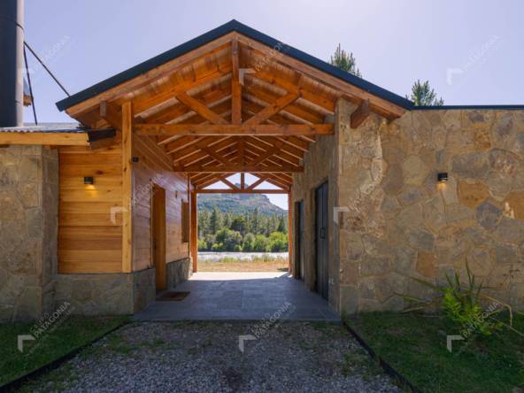 Casa En Venta En Orillas Del Caleufu, San Martín De Los Andes, Meliquina, Neuquén, Patagonia Argentina