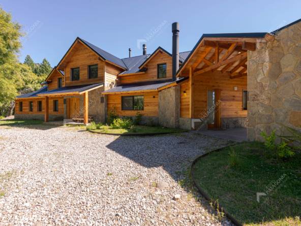 Casa En Venta En Orillas Del Caleufu, San Martín De Los Andes, Meliquina, Neuquén, Patagonia Argentina