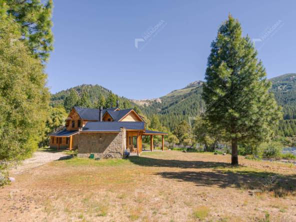 Casa En Venta En Orillas Del Caleufu, San Martín De Los Andes, Meliquina, Neuquén, Patagonia Argentina