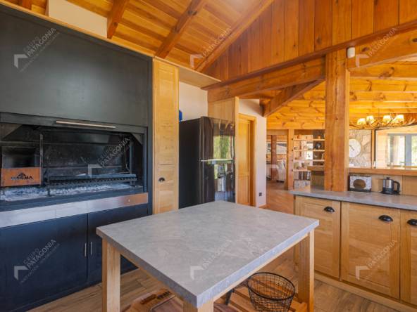 Casa En Venta En Orillas Del Caleufu, San Martín De Los Andes, Meliquina, Neuquén, Patagonia Argentina