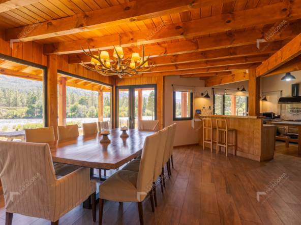 Casa En Venta En Orillas Del Caleufu, San Martín De Los Andes, Meliquina, Neuquén, Patagonia Argentina