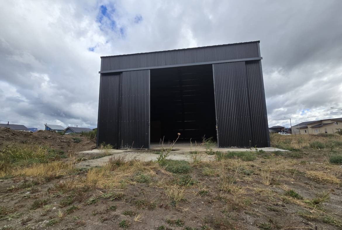 Galpón Depósito A Estrenar En Alquiler En San Martín De Los Andes, Barrio Valle Chapelco, Neuquén, Patagonia Argentina