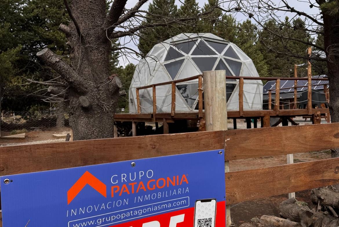 Complejo Turístico Venta Villa Lago Meliquina, San Martín De Los Andes, Patagonia Argentina