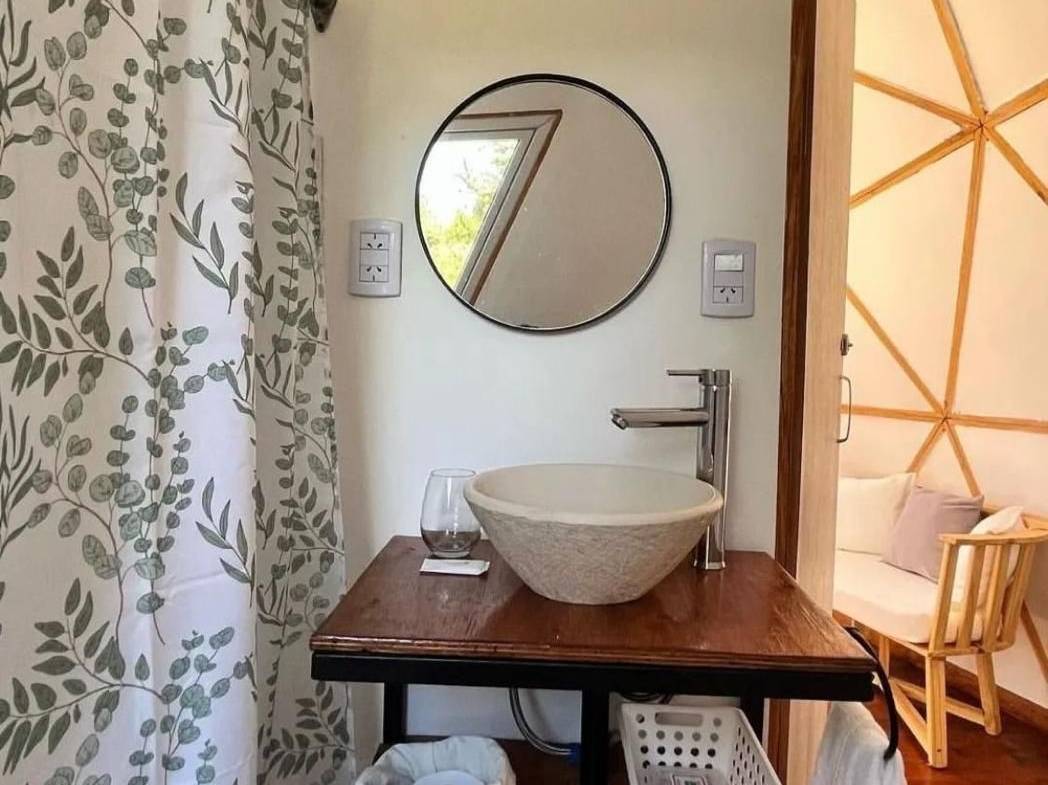 Complejo Turístico Venta Villa Lago Meliquina, San Martín De Los Andes, Patagonia Argentina