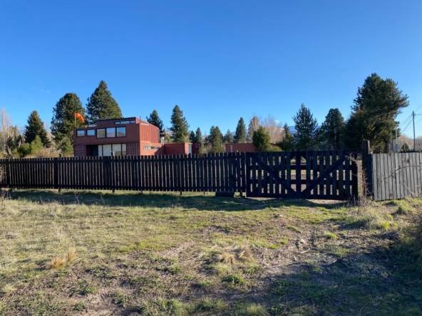 Venta Lote Comercial más Vivienda sobre ruta 40 - San Martin de los Andes