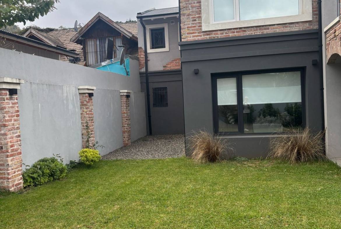 Departamento En Edificio Syrah Con Patio En San Martín De Los Andes