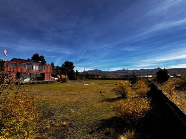 Venta Lote Comercial más Vivienda sobre ruta 40 - San Martin de los Andes