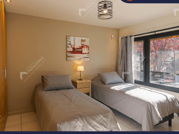 Casa En Venta En San Martín De Los Andes A 300 Metros De La Costanera Del Lago Lacar