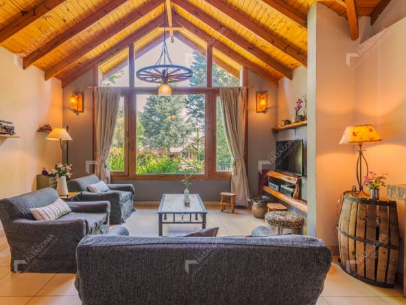 Casa En Venta En Barrio Sigrand San Martín De Los Andes 4 Dormitorios 3 Baños Y Quincho