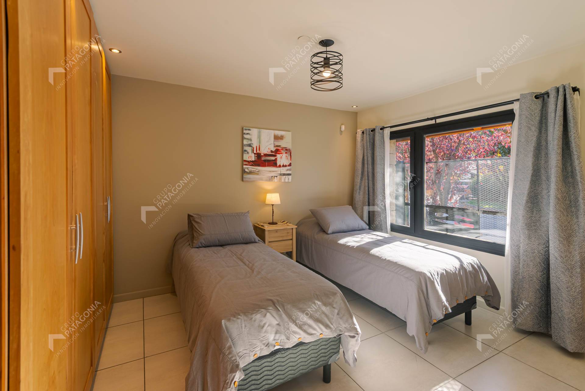 Casa En Venta En San Martín De Los Andes A 300 Metros De La Costanera Del Lago Lacar