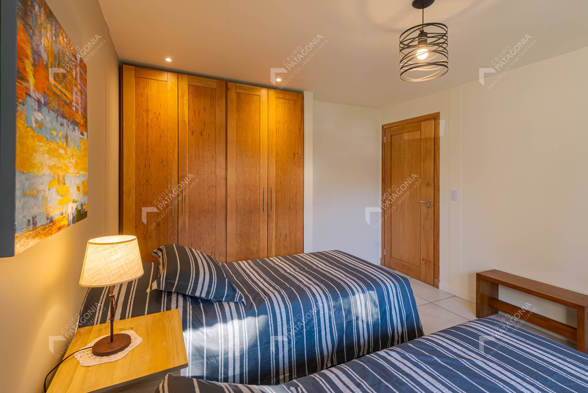 Casa En Venta En San Martín De Los Andes A 300 Metros De La Costanera Del Lago Lacar