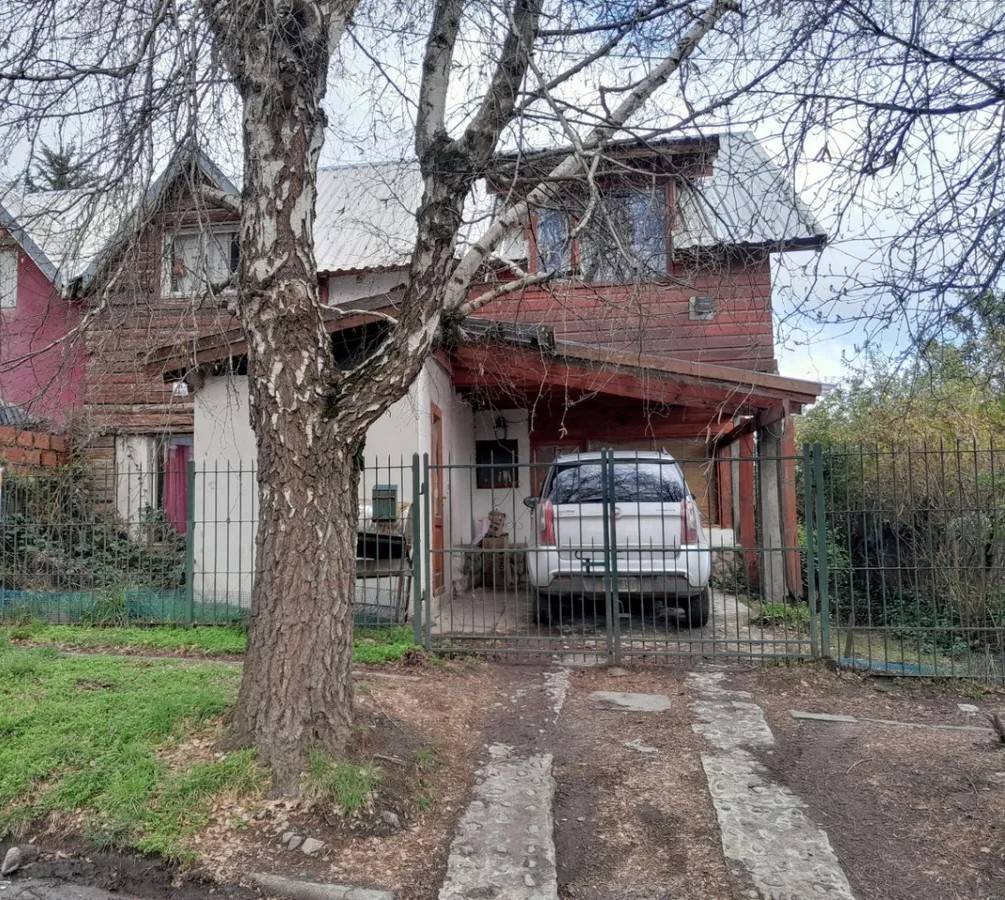 VENTA Casa Apta Crédito en Barrio Los Radales – San Martín de los Andes VENTA Casa Apta Crédito en Barrio Los Radales - San Martín de los Andes