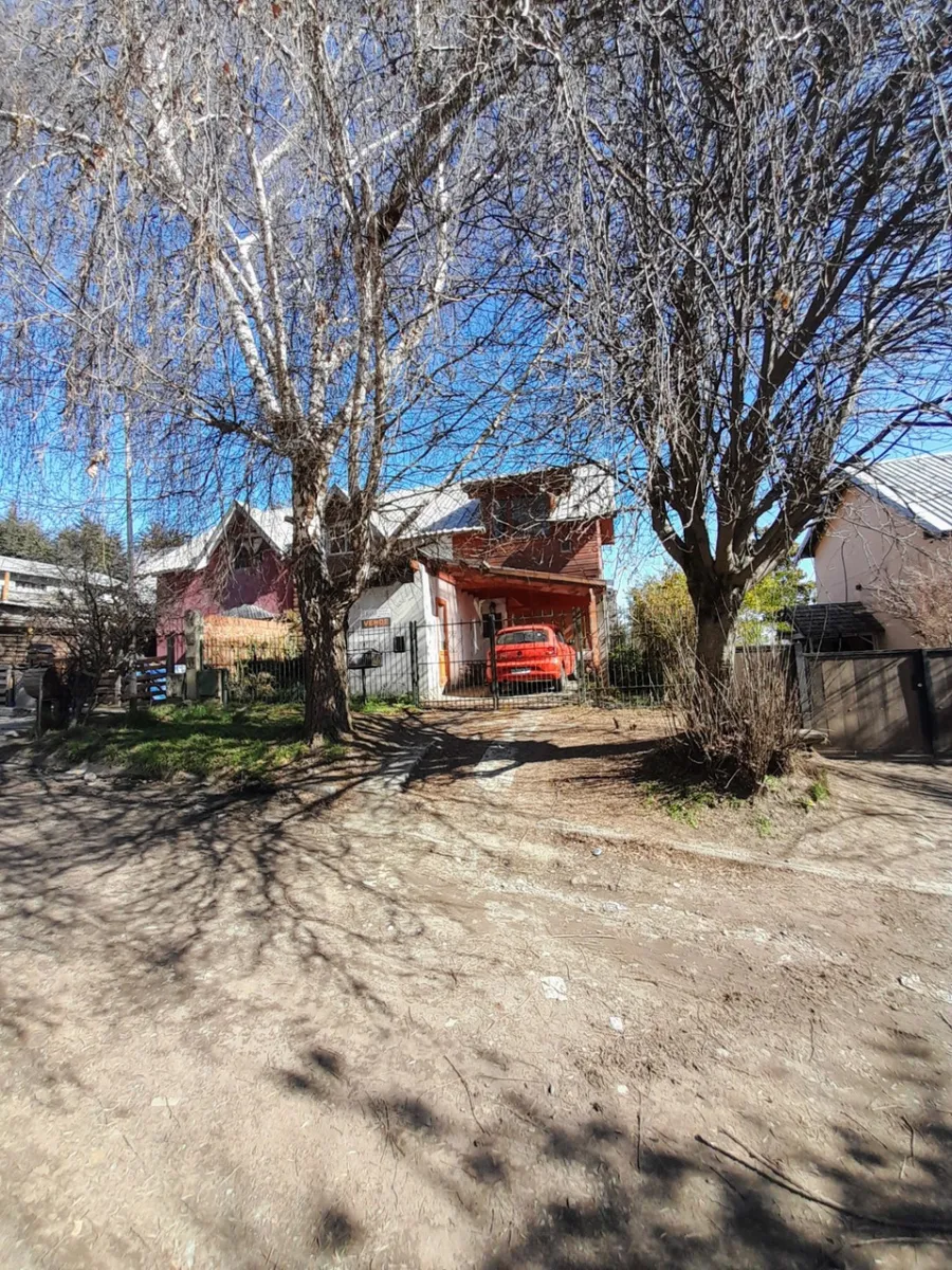 VENTA Casa Apta Crédito en Barrio Los Radales – San Martín de los Andes VENTA Casa Apta Crédito en Barrio Los Radales - San Martín de los Andes