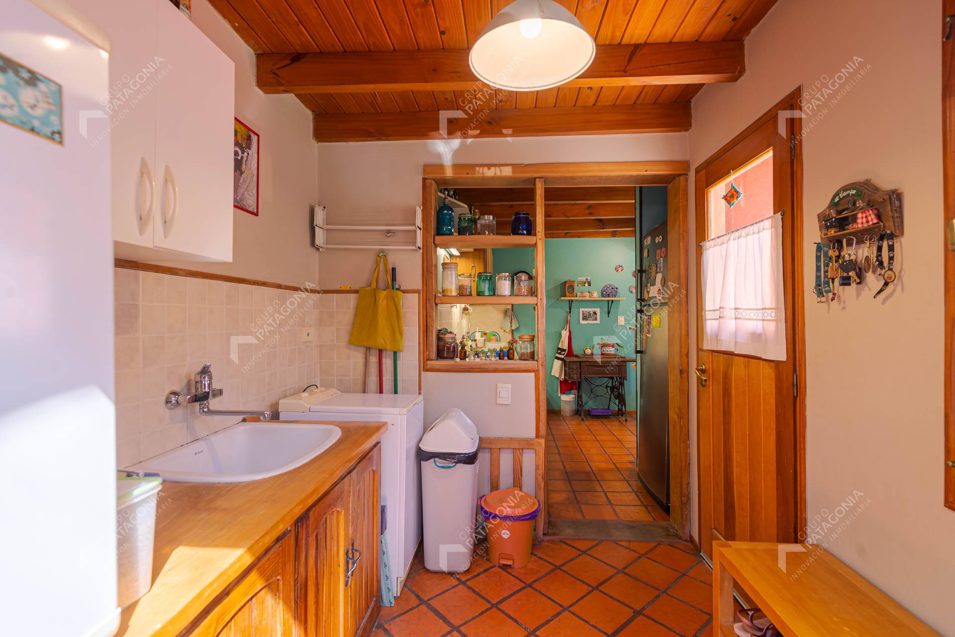 casa mas cabaña secundaria en venta en barrio ruca hue san martin de los andes