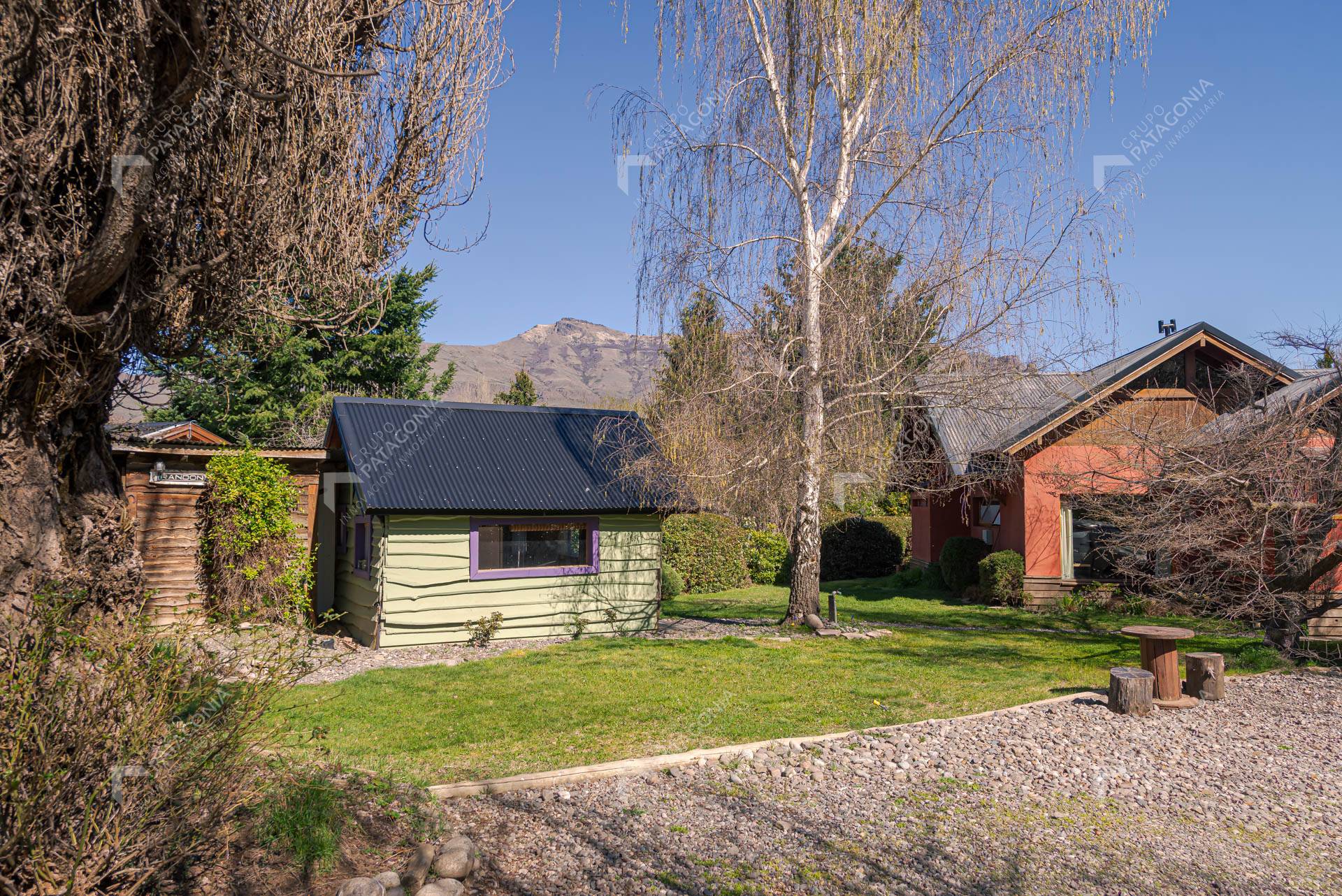 casa mas cabaña secundaria en venta en barrio ruca hue san martin de los andes