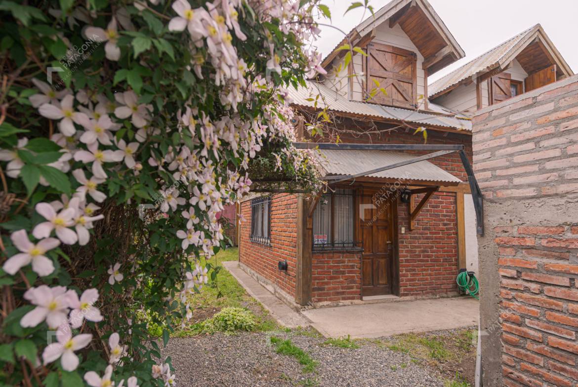 Casa + Departamento en venta en Vega Maipú San Martín de los Andes