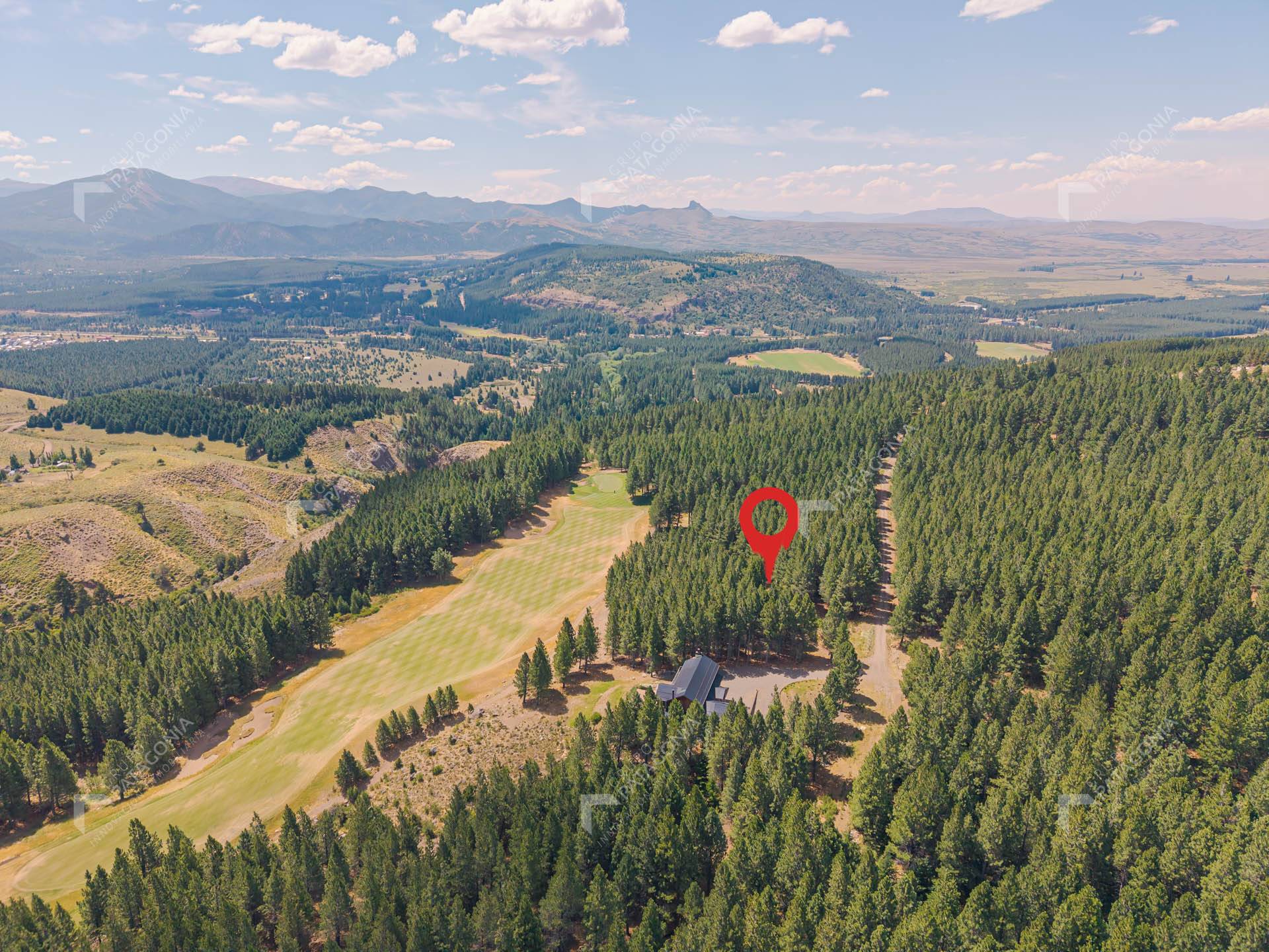 Exclusivo Lote Terreno ubicado sobre cancha de Golf en el Desafío Mountain Resort de San Martín de los Andes PATAGONIA ARGENTINA