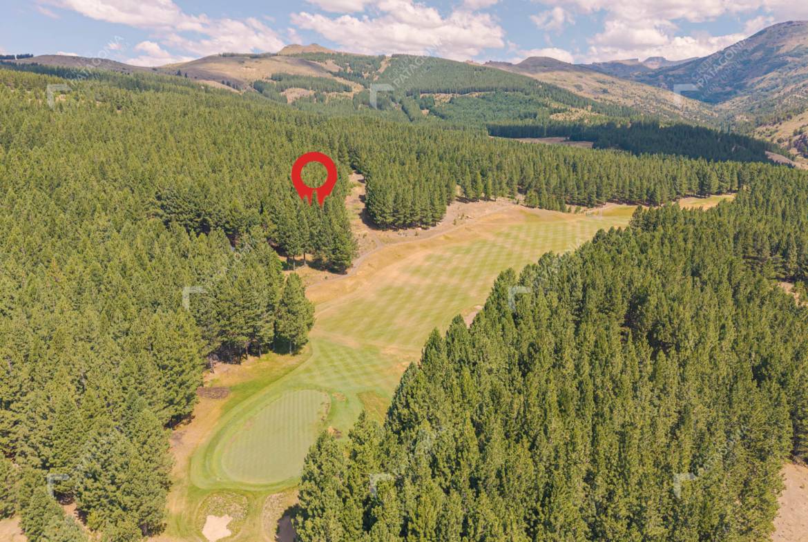 Exclusivo Lote Terreno ubicado sobre cancha de Golf en el Desafío Mountain Resort de San Martín de los Andes PATAGONIA ARGENTINA